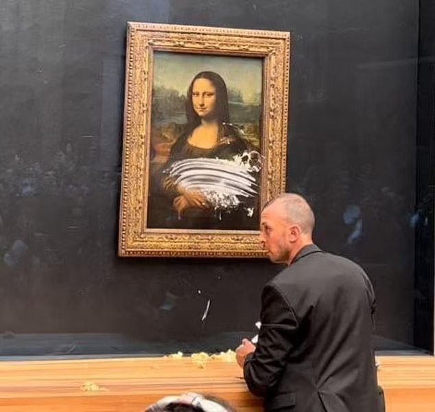 Mona Lisa bị tấn công: Những vận hạn ba chìm, bảy nổi của siêu phẩm - 3