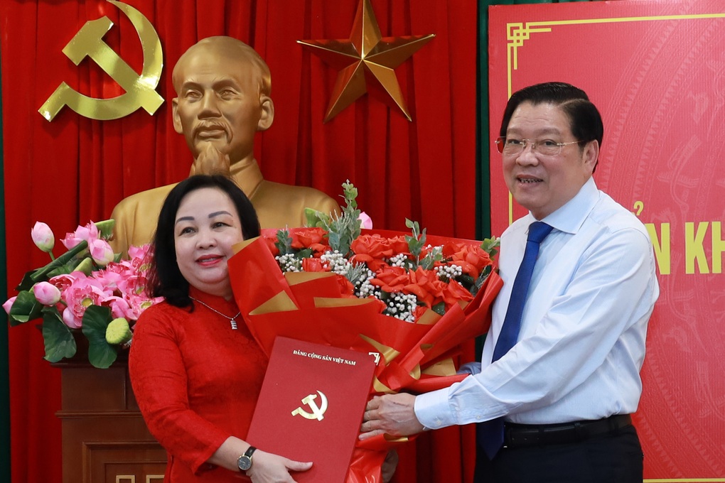 Phú Yên có tân nữ Bí thư Tỉnh ủy - 1 Phú Yên có tân nữ Bí thư Tỉnh ủy - 1