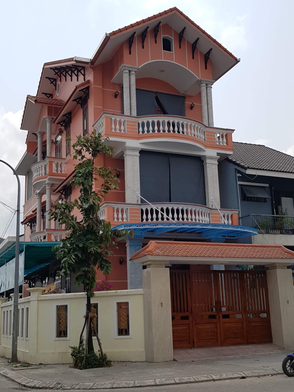Thất thoát nhiều tỷ đồng từ bán đấu giá đất công tại TP Huế - 2 Thất thoát nhiều tỷ đồng từ bán đấu giá đất công tại TP Huế - 2