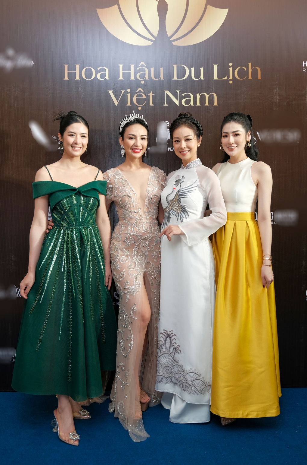 Jennifer Phạm, Ngọc Diễm hội ngộ tại Hoa hậu Du lịch Việt Nam 2022 - 2 Jennifer Phạm, Ngọc Diễm hội ngộ tại Hoa hậu Du lịch Việt Nam 2022 - 2