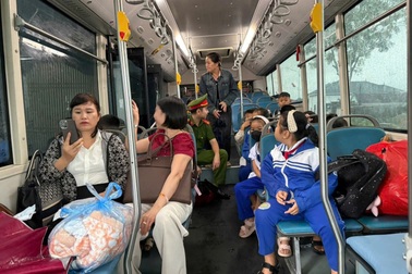 Vụ 149 học sinh chưa đến trường: Có xe đưa đón, 138 em vẫn không đi học