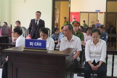 TPHCM: Án "nặng đô" cho nguyên cán bộ thuế quận nhận tiền bồi dưỡng