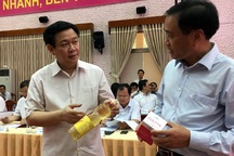 Phó Thủ tướng Vương Đình Huệ bất ngờ hỏi Chủ tịch Đồng Tháp về giá mật ong…