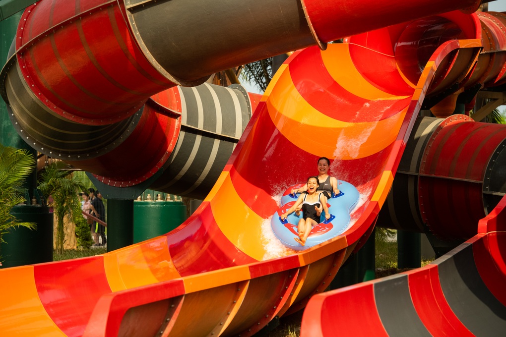 30% discount on ticket prices for Thanh Hoa customers to play at Sun World Sam Son water park - 2 Ưu đãi 30% giá vé cho khách Thanh Hóa chơi công viên nước Sun World Sầm Sơn - 2