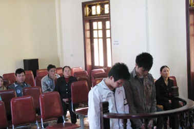 Hai 8X gây 13 vụ cướp giật trong 25 ngày 