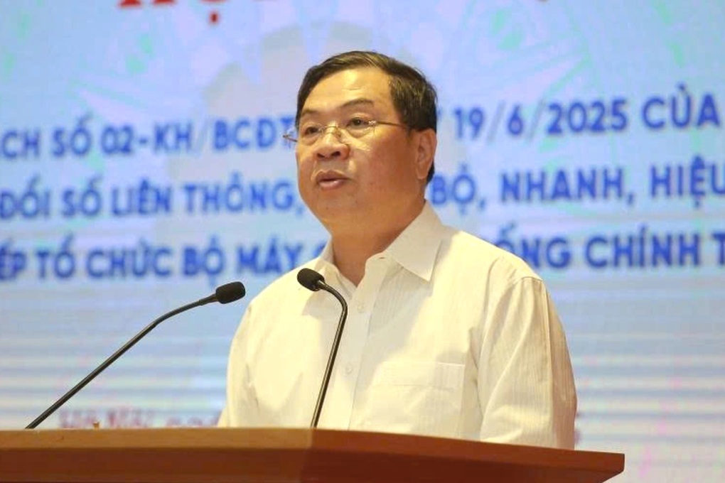 Bí thư, chủ tịch tỉnh không được “khoán trắng” cho bộ phận chuyên môn - 3 Bí thư, chủ tịch tỉnh không được “khoán trắng” cho bộ phận chuyên môn - 3