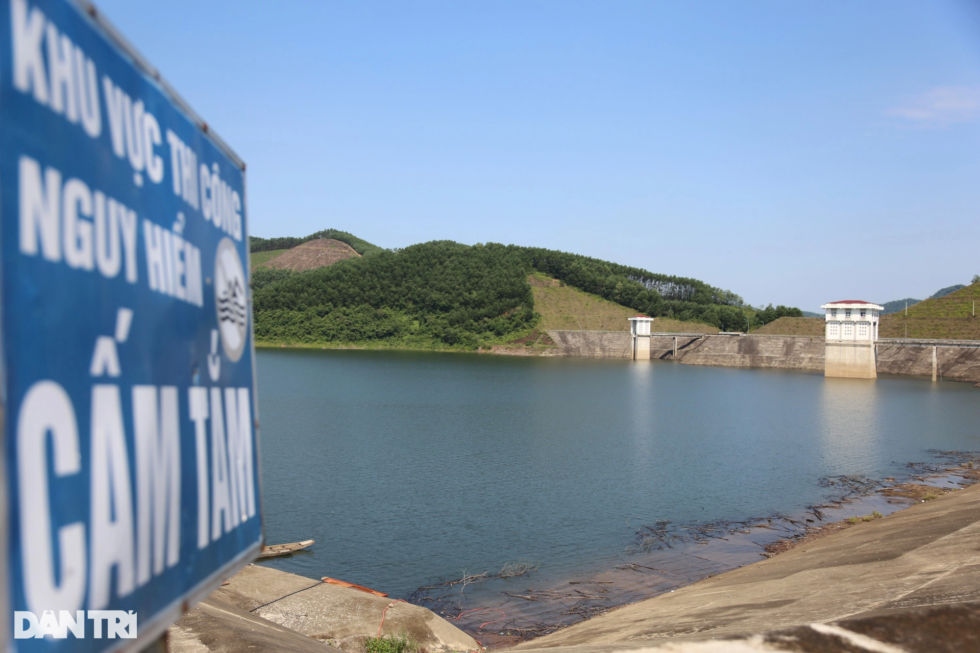 Hồ thủy lợi có đập nước bằng đất cao nhất Việt Nam - 5 Hồ thủy lợi có đập nước bằng đất cao nhất Việt Nam - 5