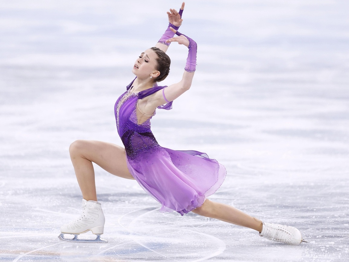 Thiên thần nước Nga khóc nức nở khi thi đấu ở Olympic - 11 Thiên thần nước Nga khóc nức nở khi thi đấu ở Olympic - 11