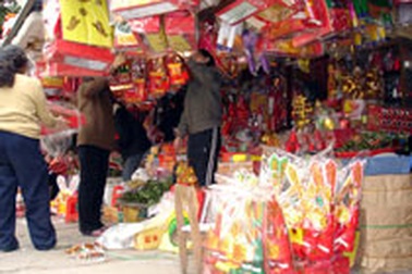 Rộn ràng đi sắm lễ Táo Quân