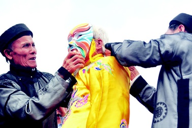 Chuyện về lão nông 9 lần đóng vua đi cày Tịch điền