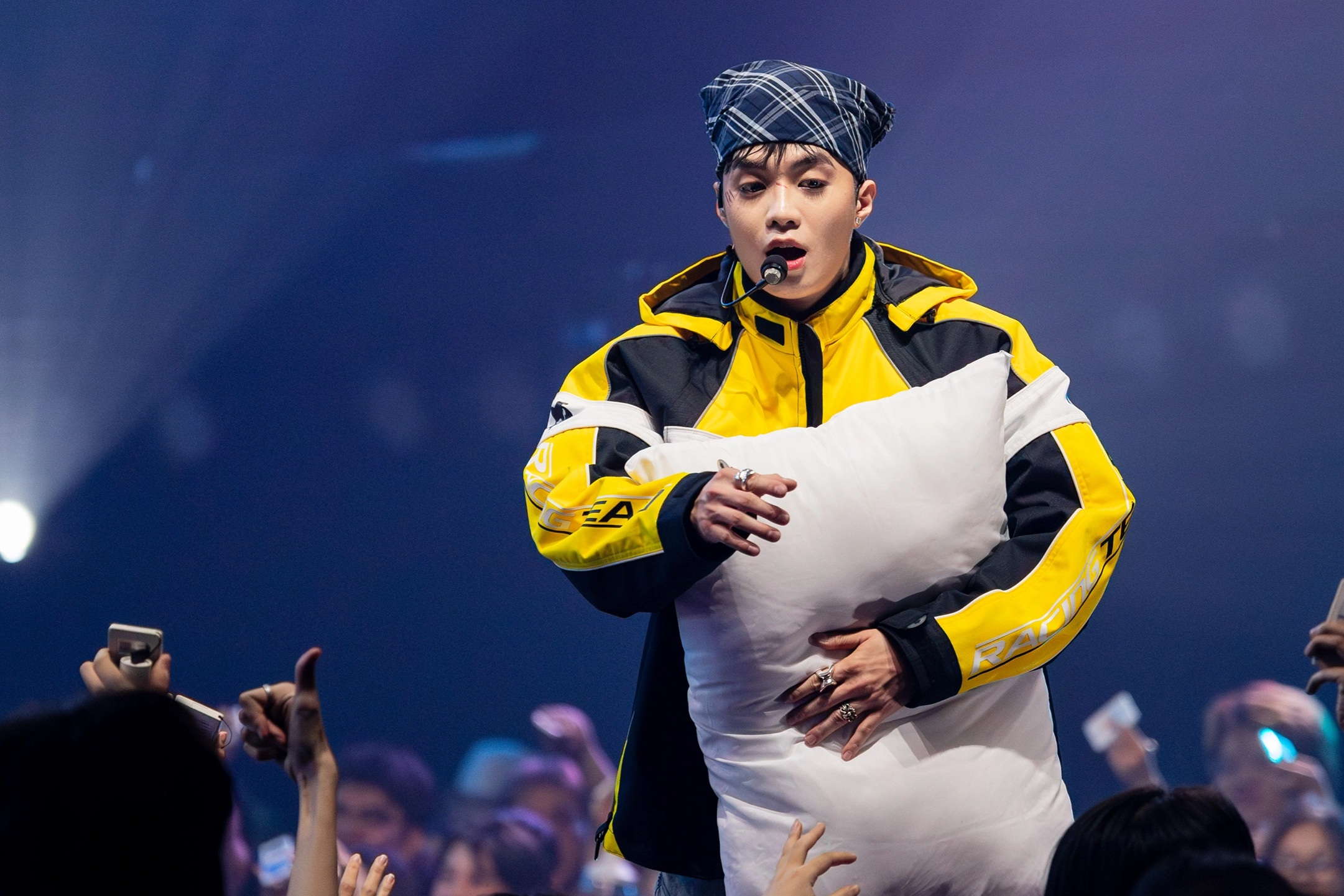 Negav trở lại với sở trường rap, khán giả hưởng ứng nhiệt tình - 1 Negav trở lại với sở trường rap, khán giả hưởng ứng nhiệt tình - 1