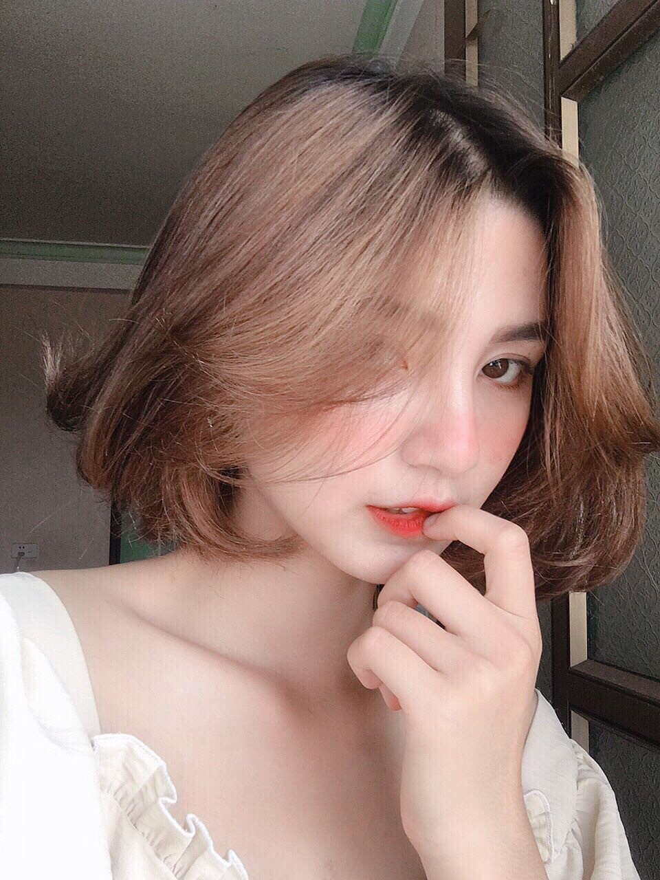 “Hot girl Thương mại” luôn bị nhận nhầm là con lai vì giống Tây - 3 “Hot girl Thương mại” luôn bị nhận nhầm là con lai vì giống Tây - 3
