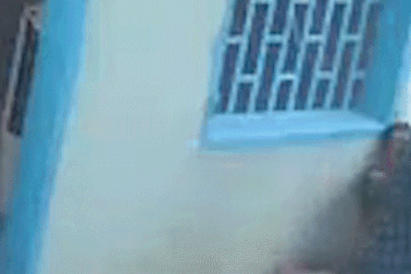 Xông vào khu phong tỏa chém người vì tranh chấp thú cưng