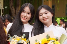 Đề và đáp án môn toán thi lớp 10 năm 2025 tỉnh Bình Dương