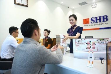 SHB được vinh danh 2 giải thưởng bán lẻ quan trọng