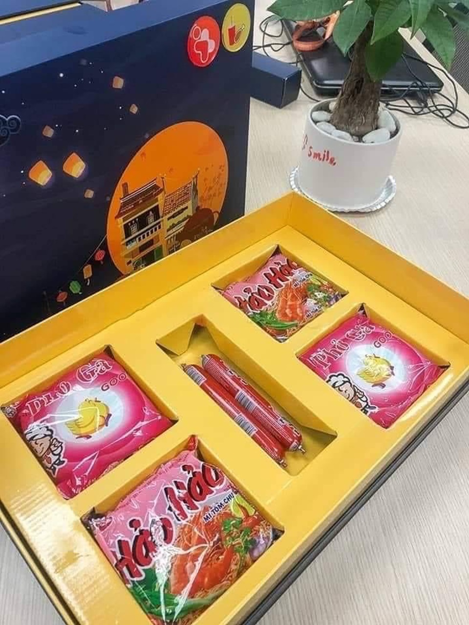 Cười bò với loạt ảnh chế về bánh trung thu mùa Covid-19 - 12 Cười bò với loạt ảnh chế về bánh trung thu mùa Covid-19 - 12