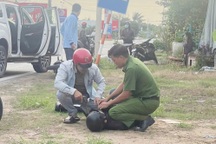 Công an truy đuổi 35km bắt gọn hai tên cướp giật dây chuyền