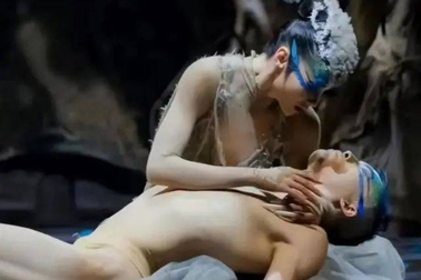 Điệu chim công nổi tiếng bị chỉ trích gợi dục, biên đạo múa nói gì?