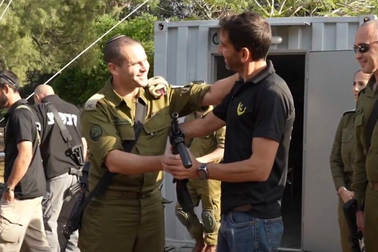 Israel phát súng cho dân cư sống gần Gaza