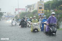 Thủ tướng lưu ý việc hạn chế giao thông, cho học sinh nghỉ vì bão Bualoi