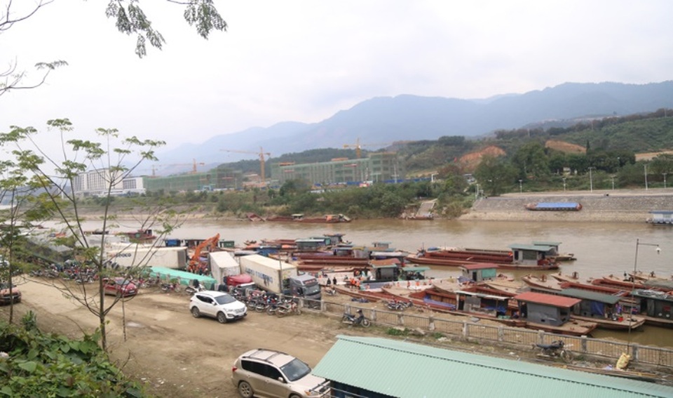 Mở lại 2 cửa khẩu biên giới Việt - Trung nhưng không xuất nhập cảnh người - 1 Mở lại 2 cửa khẩu biên giới Việt - Trung nhưng không xuất nhập cảnh người - 1