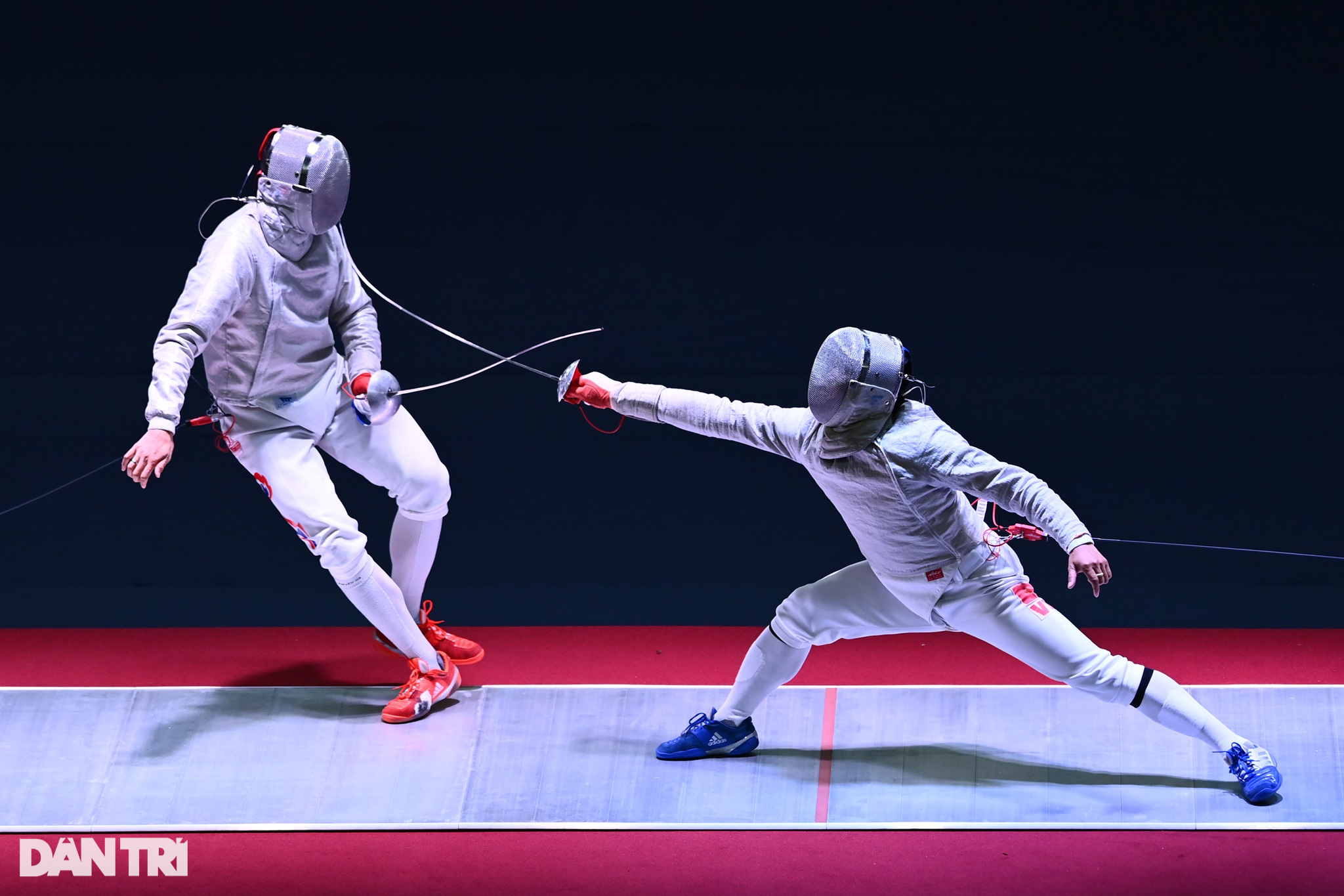 Ngắm những đường kiếm sáng loáng nhanh như điện tại SEA Games 31 - 3 Ngắm những đường kiếm sáng loáng nhanh như điện tại SEA Games 31 - 3