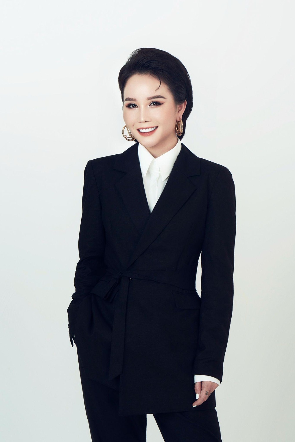 CEO Hoàng Song Hà đăng quang danh hiệu Hoa hậu Doanh nhân Việt Nam toàn cầu 2022 - 4 CEO Hoàng Song Hà đăng quang danh hiệu Hoa hậu Doanh nhân Việt Nam toàn cầu 2022 - 4