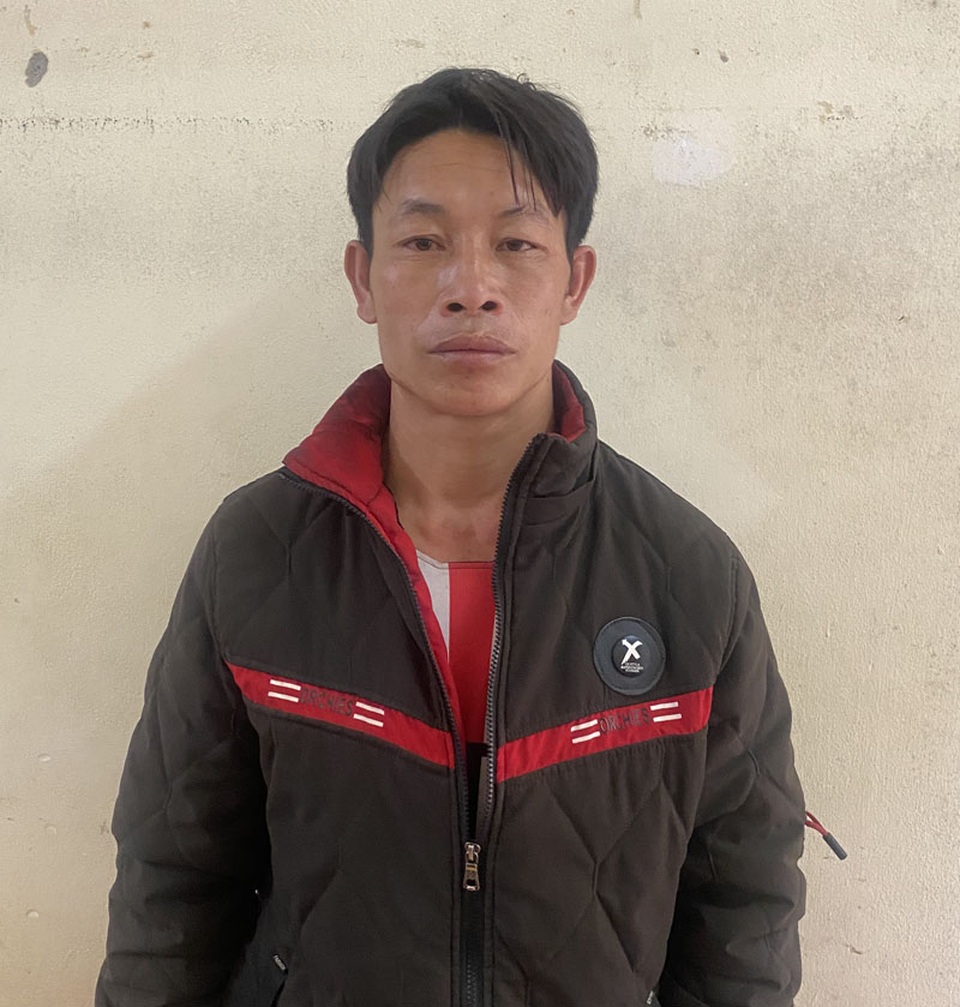 Đối tượng tổ chức đưa người nhập cảnh trái phép đầu thú công an - 1 Đối tượng tổ chức đưa người nhập cảnh trái phép đầu thú công an - 1