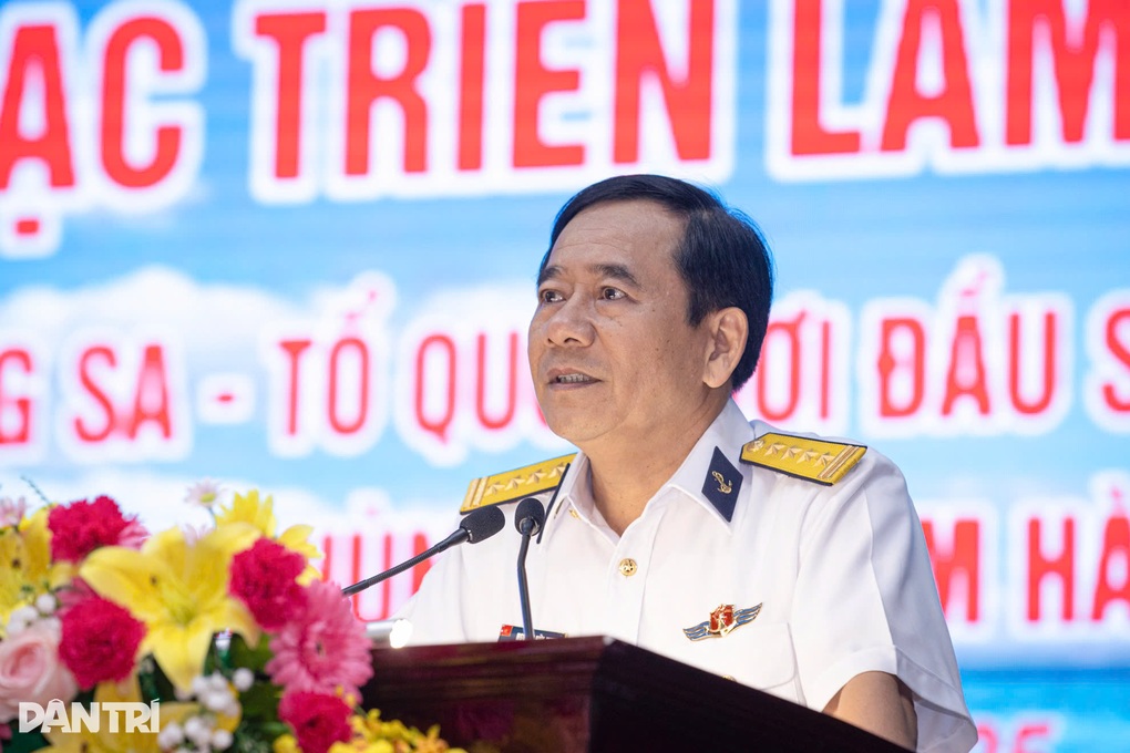 Khai mạc triển lãm Hoàng Sa, Trường Sa - Tổ quốc nơi đầu sóng - 3 Khai mạc triển lãm Hoàng Sa, Trường Sa - Tổ quốc nơi đầu sóng - 3