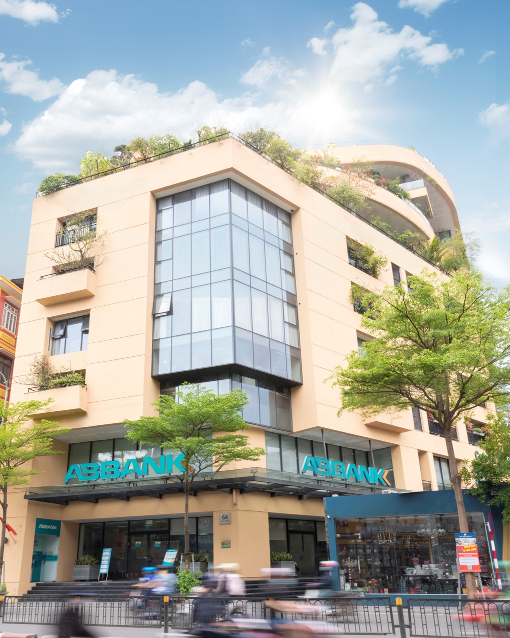 ABBANK triển khai gói tín dụng hạn mức 5.000 tỷ đồng hỗ trợ doanh nghiệp SME - 5 ABBANK triển khai gói tín dụng hạn mức 5.000 tỷ đồng hỗ trợ doanh nghiệp SME - 5
