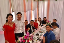 MC Thành Trung bí mật làm đám hỏi với bạn gái 9x