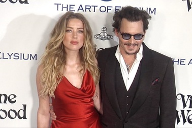 Johnny Depp và Amber Heard ngày còn hạnh phúc