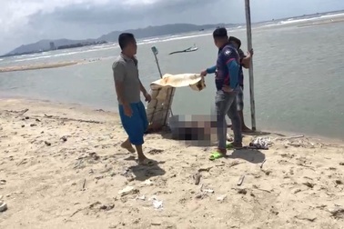 Nam du khách mất tích khi tắm biển Vũng Tàu bị nước cuốn trôi hơn 10km