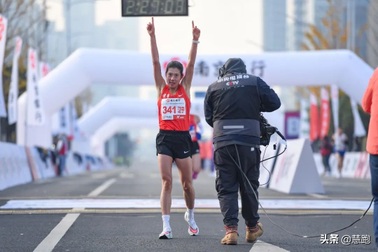 Dàn vận động viên điền kinh xinh đẹp nổi  tiếng của Trung Quốc