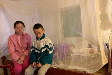 Người mẹ ung thư khát khao được sống để nuôi con đã mãi ra đi...