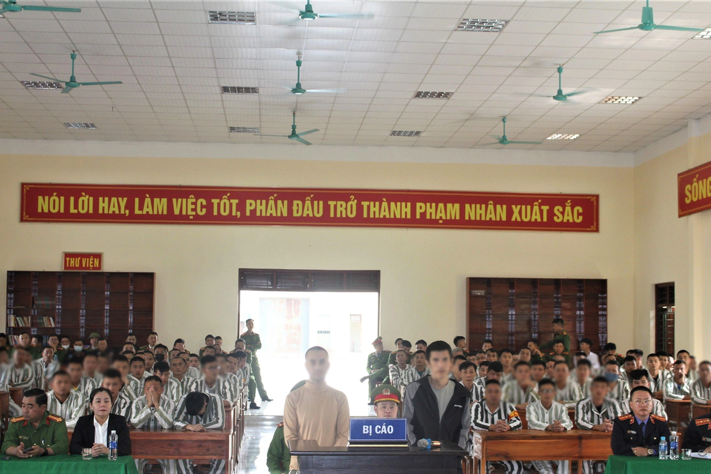 Hai phạm nhân trốn khỏi Trại giam Xuân Hà lĩnh thêm án tù - 1 Hai phạm nhân trốn khỏi Trại giam Xuân Hà lĩnh thêm án tù - 1
