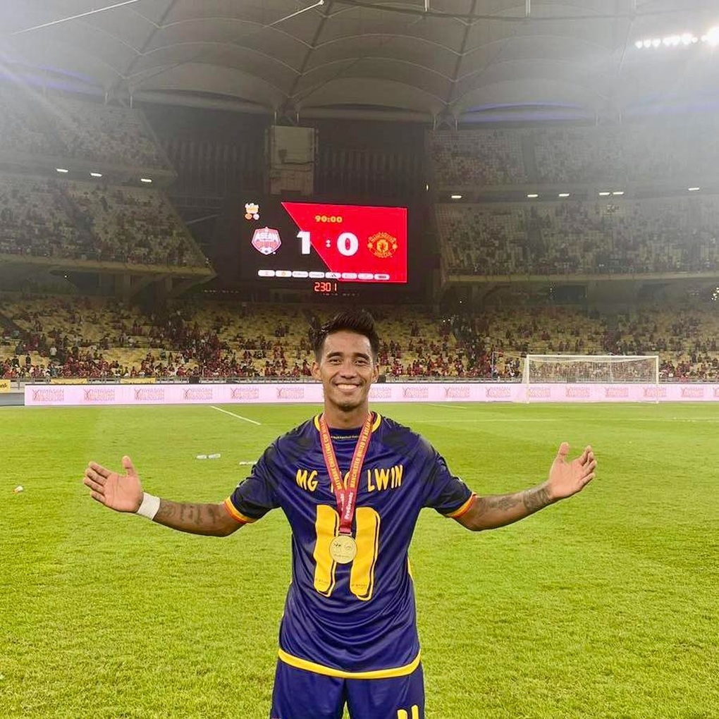 Tiết lộ về ngôi sao Myanmar ghi bàn duy nhất vào lưới Man Utd - 2 Tiết lộ về ngôi sao Myanmar ghi bàn duy nhất vào lưới Man Utd - 2