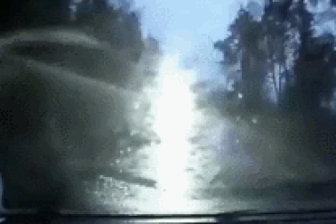 Dùng đèn pha chiếu xa không đúng cách gây nguy hiểm thế nào?