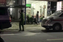 Đến bệnh viện cấp cứu, người đàn ông khai "vừa đâm chết bạn gái"