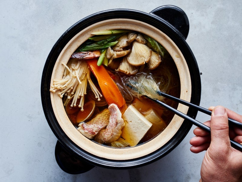 Donabe: Chiếc nồi đất có từ 1.300 năm trước của người Nhật - 1 Donabe: Chiếc nồi đất có từ 1.300 năm trước của người Nhật - 1