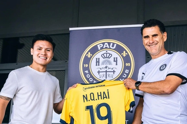 Quang Hải vừa ra đi, Pau FC đã có biến động lớn