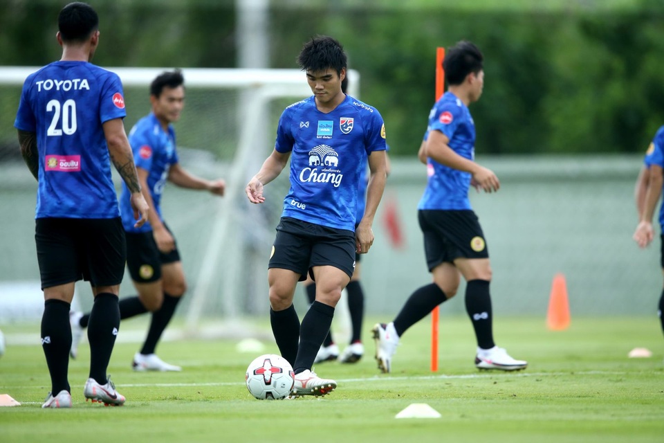 HLV Akira Nishino tuyên bố vượt mặt đội tuyển Việt Nam trong năm 2021 - 9