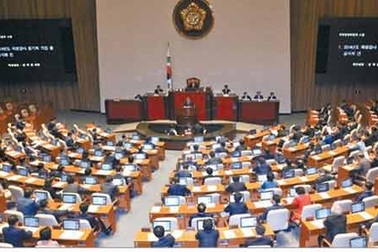 Hàn Quốc thông qua luật chống tham nhũng từng gây nhiều tranh cãi