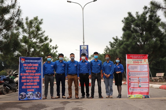 Trường Cao đẳng GTVT Trung ương I : Học sinh, sinh viên trở lại học tập sau kỳ nghỉ dài vì dịch Covid-19 - Ảnh 11. Trường Cao đẳng GTVT Trung ương I : Học sinh, sinh viên trở lại học tập sau kỳ nghỉ dài vì dịch Covid-19 - Ảnh 11.