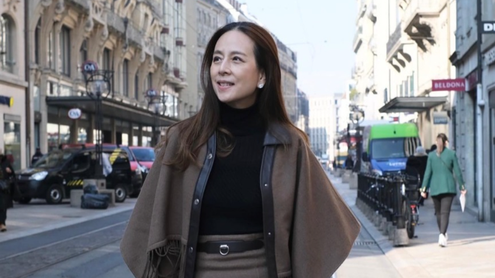 Choáng ngợp căn phòng toàn hàng hiệu của nữ đại gia Madam Pang Thái Lan - 4 Choáng ngợp căn phòng toàn hàng hiệu của nữ đại gia Madam Pang Thái Lan - 4