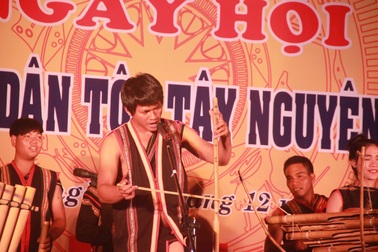 Tuổi trẻ Tây Nguyên tôn vinh bản sắc văn hóa dân tộc