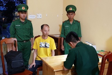 Bắt đối tượng người Trung Quốc trốn nã qua biên giới