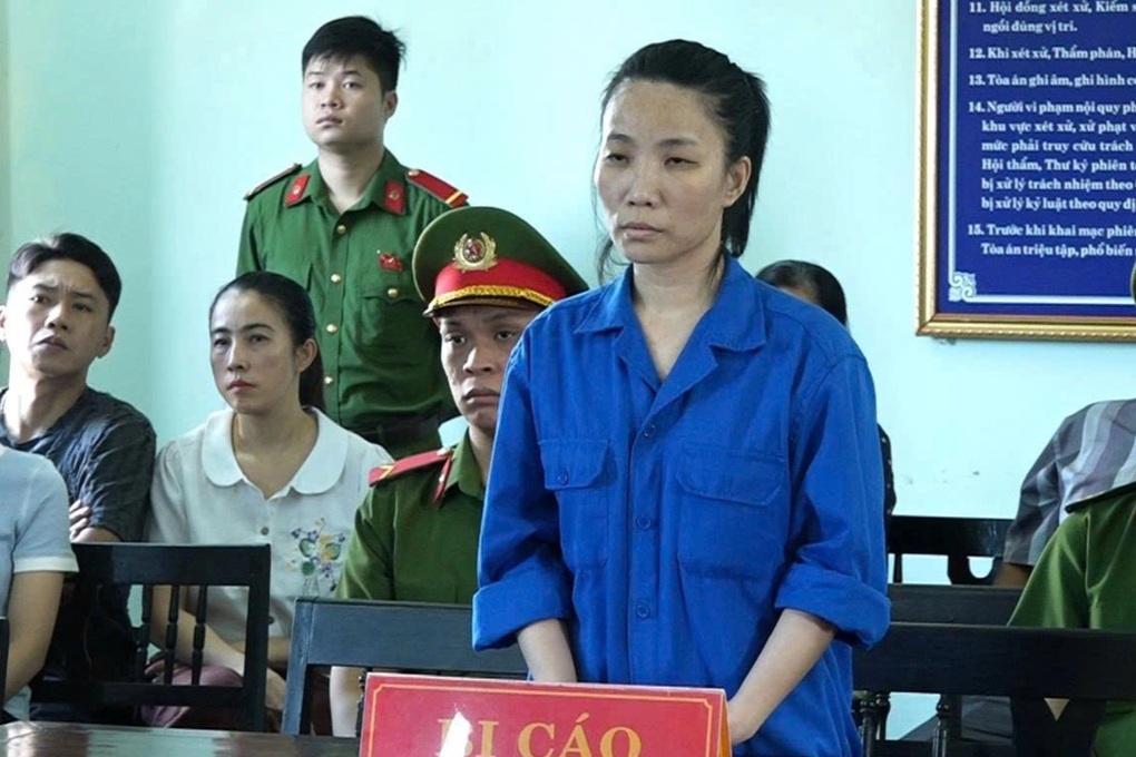 Kinh doanh thua lỗ, nữ điều dưỡng chiếm đoạt hơn 10 tỷ đồng của người quen - 1 Kinh doanh thua lỗ, nữ điều dưỡng chiếm đoạt hơn 10 tỷ đồng của người quen - 1