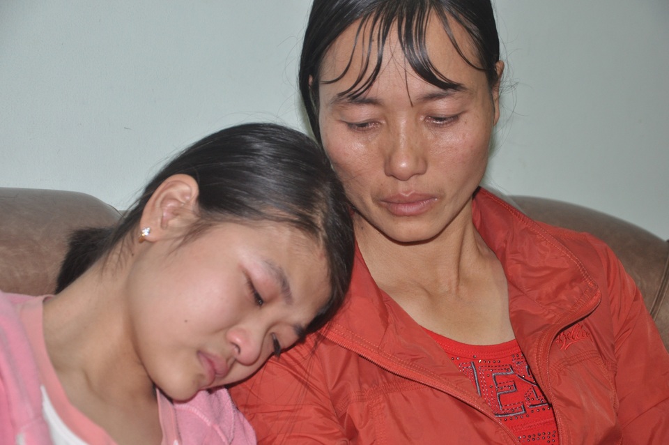 Tính mạng mong manh của cô gái 19 tuổi, hãy cho em một lần được sống - 2 Tính mạng mong manh của cô gái 19 tuổi, hãy cho em một lần được sống - 2
