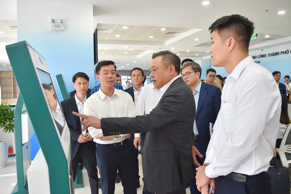 Nhiều thủ tục đất đai ở Hà Nội chỉ tiếp nhận hồ sơ trực tuyến - 1 Nhiều thủ tục đất đai ở Hà Nội chỉ tiếp nhận hồ sơ trực tuyến - 1